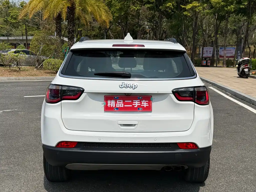 Jeep Compass 2017 — фото 6