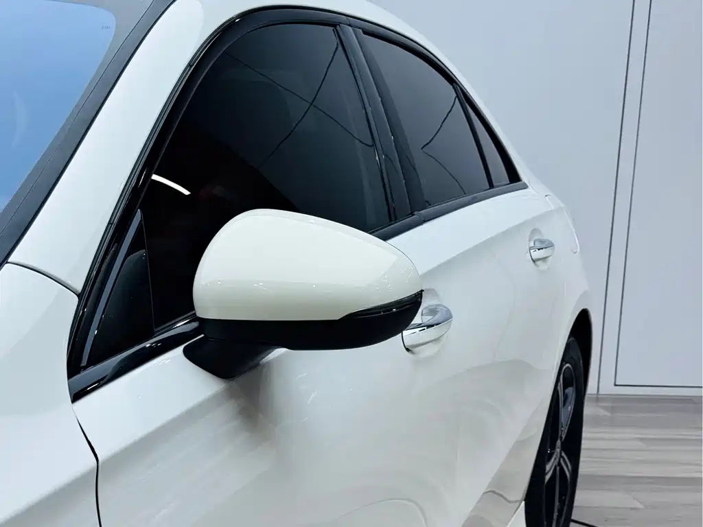 Mercedes-Benz A-Class 2023 — фото 26