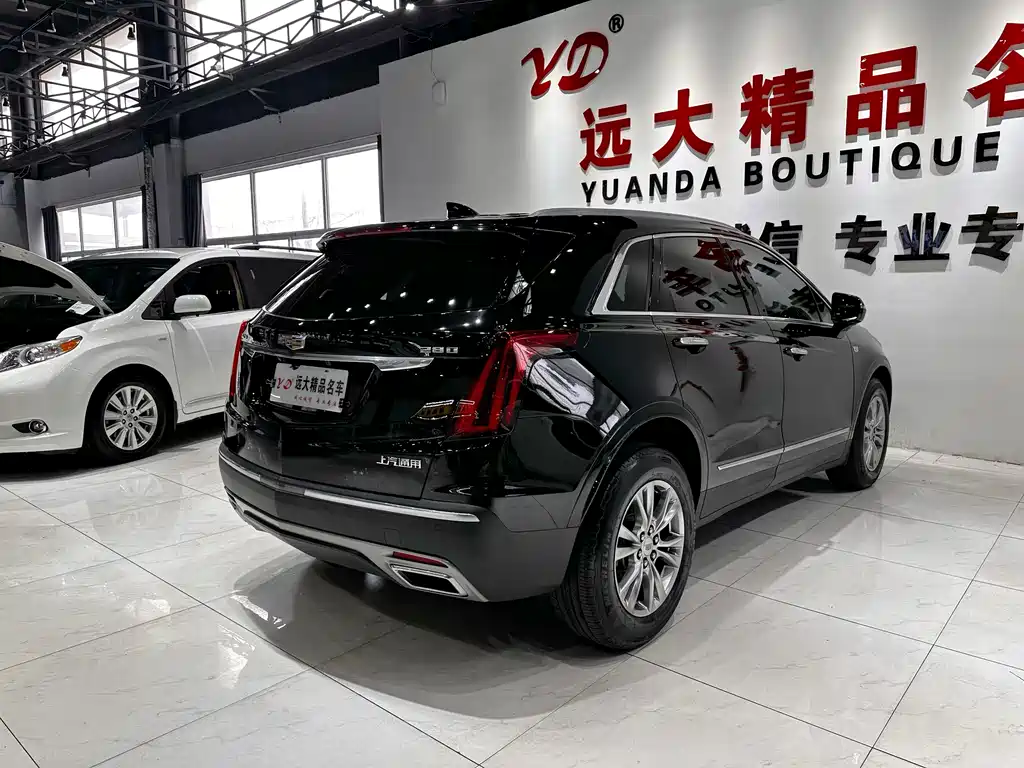 Cadillac XT5 2020 — фото 17