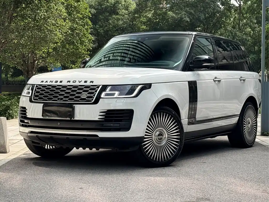 Land Rover Range Rover 2019 — фото 1