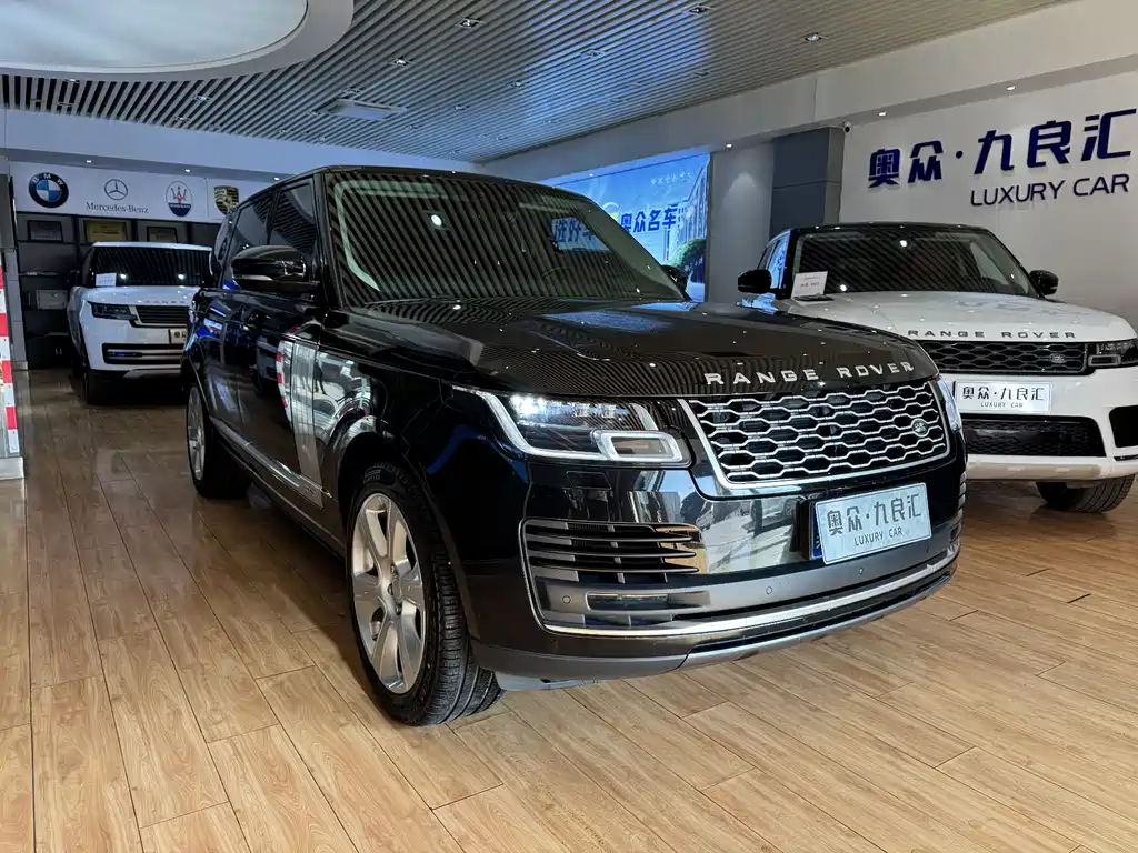 Land Rover Range Rover 2020 — фото 1