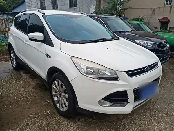 Ford Kuga 2015