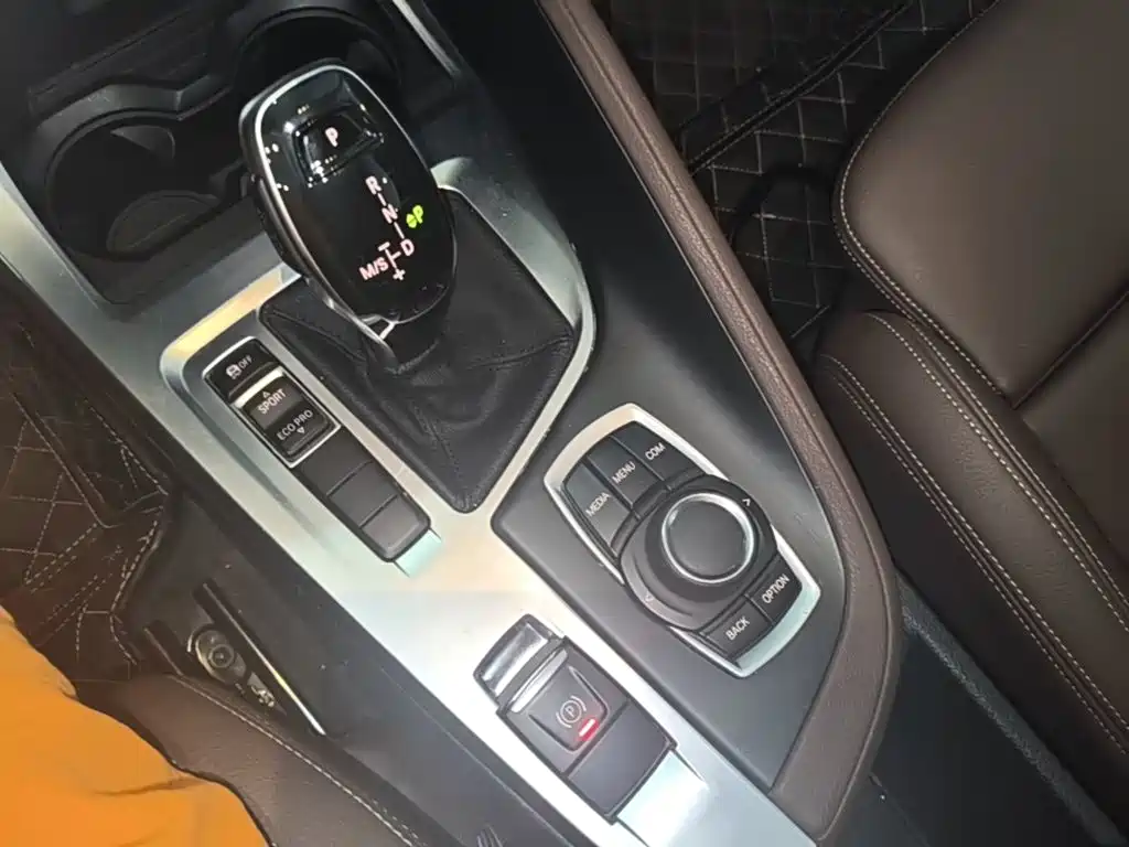 BMW X1 2020 — фото 14