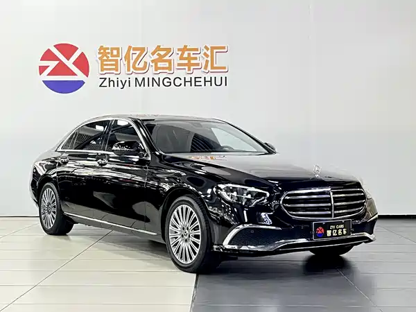 Mercedes-Benz E-Class 2022