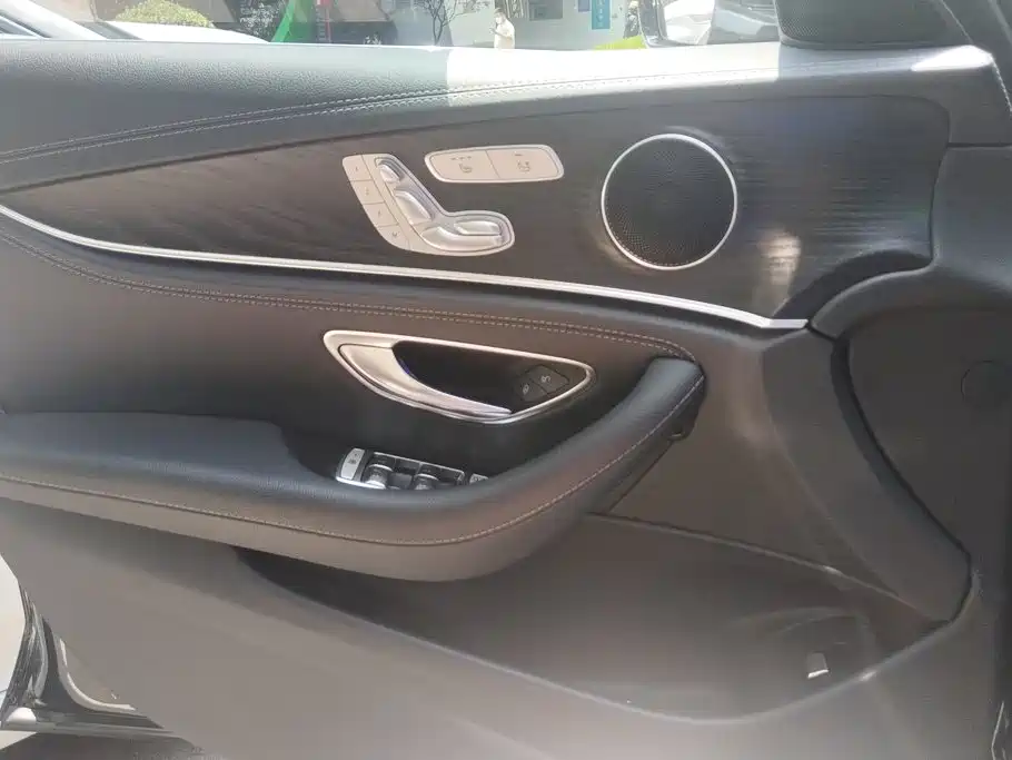 Mercedes-Benz E-Class 2019