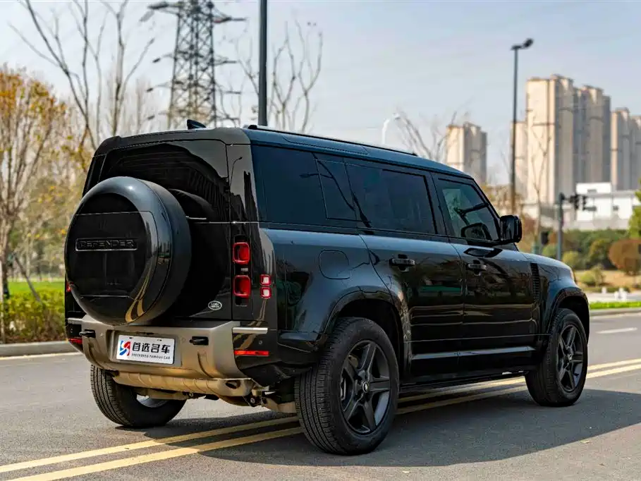 Land Rover Defender 2025 — фото 6