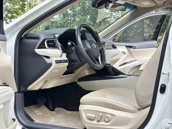 Toyota Camry 2021
