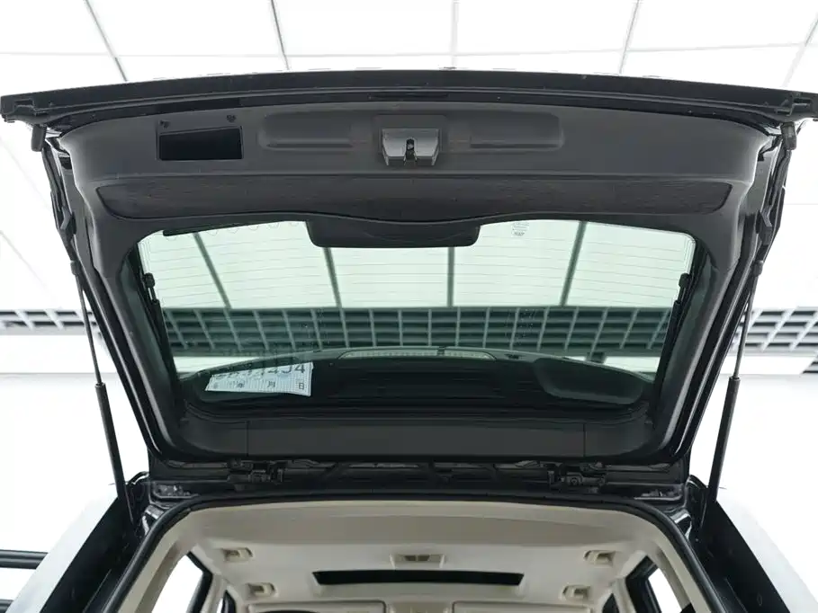 Land Rover Sport 2010 — фото 28