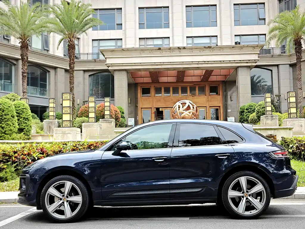 Porsche Macan 2022 — фото 24