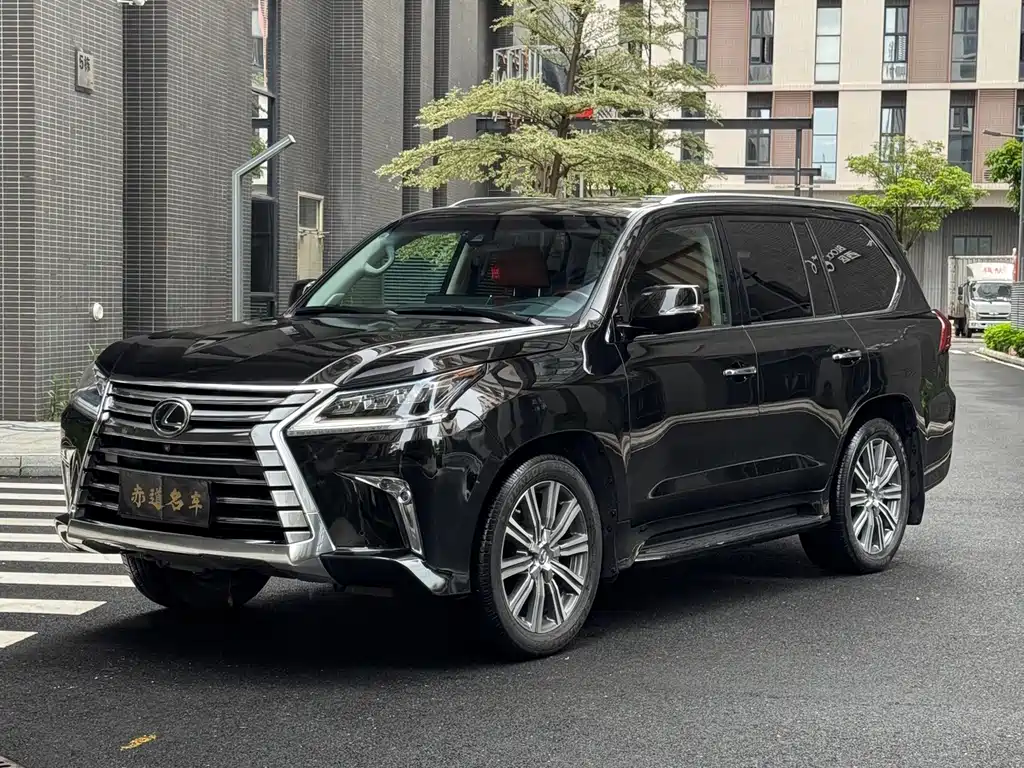 Lexus LX 2016