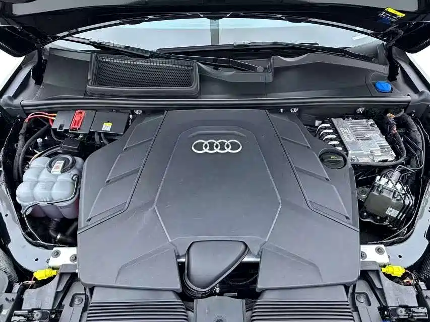 Audi Q7 2021 — фото 22