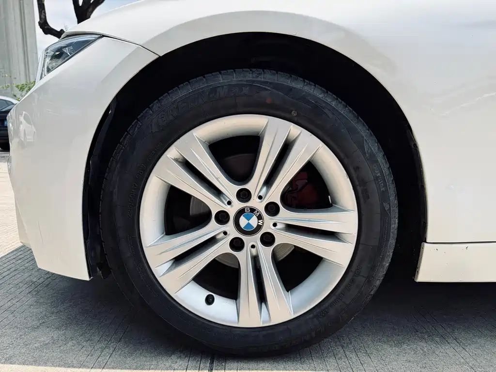 BMW 3 Series 2013 — фото 11