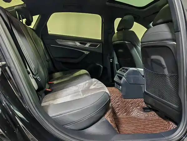 Audi A6L 2023
