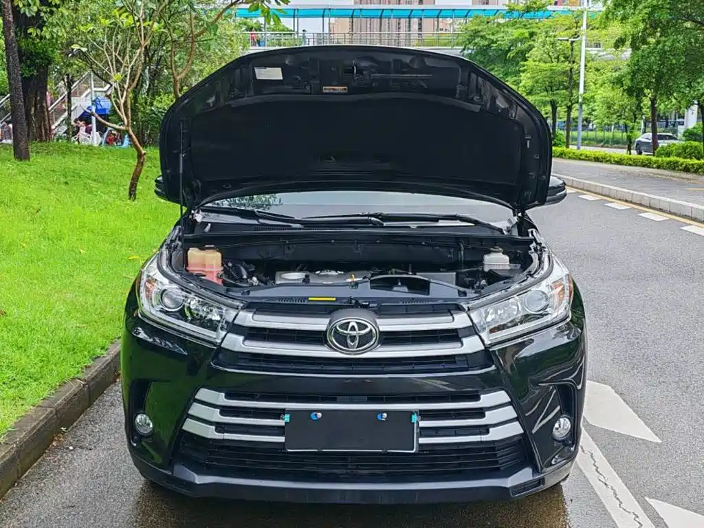 Toyota Highlander 2018 — фото 13