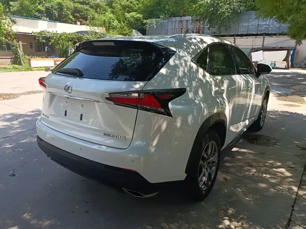 Lexus NX 2015