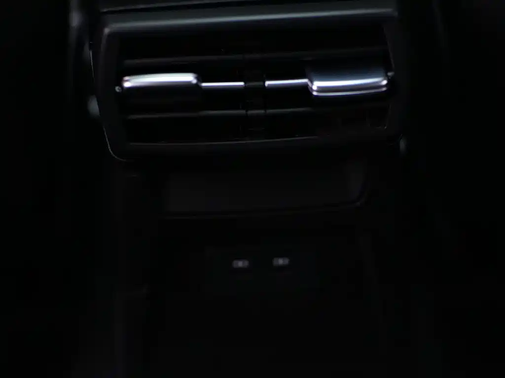 Audi A3 2023 — фото 22