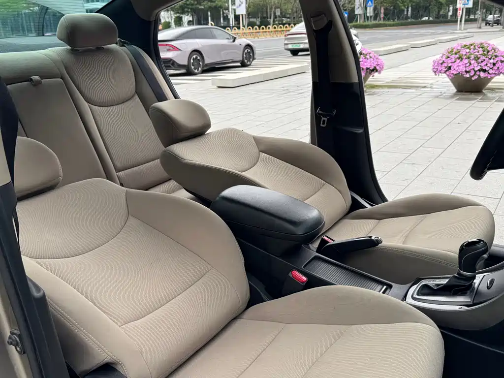 Hyundai Elantra 2016