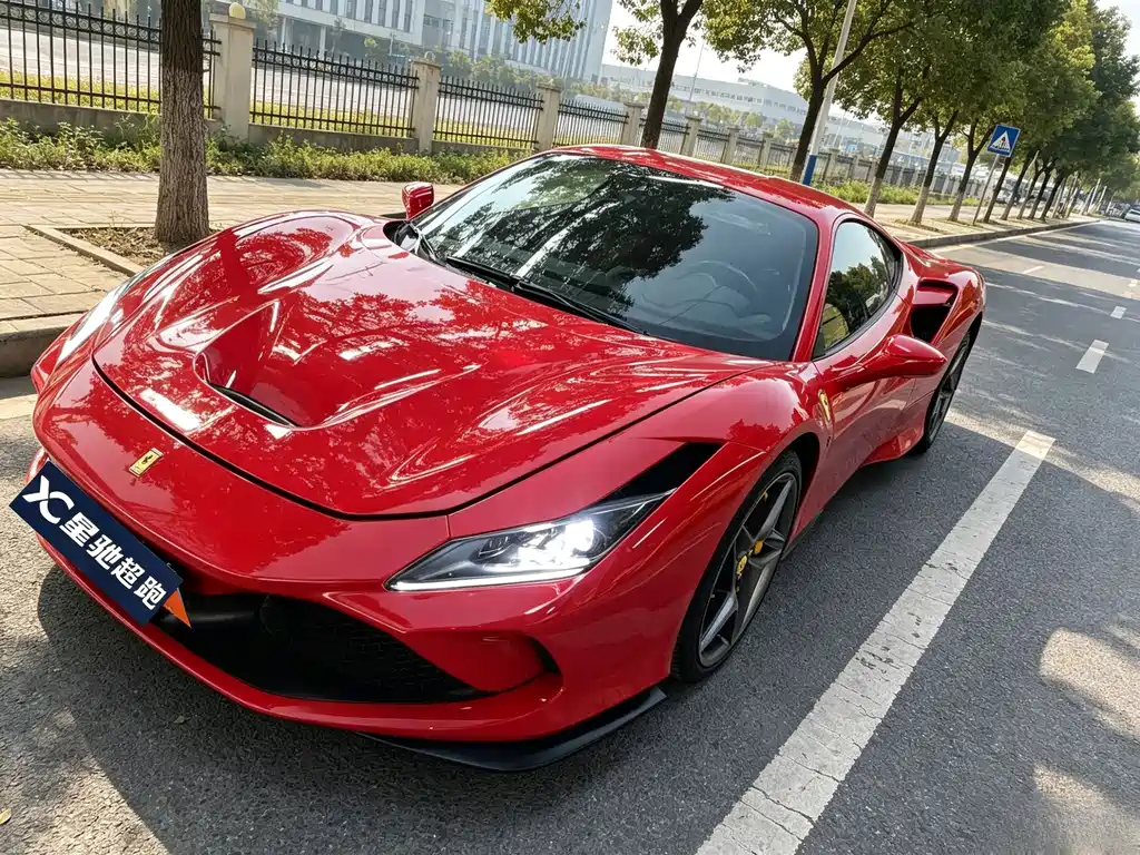 Ferrari F8 2021