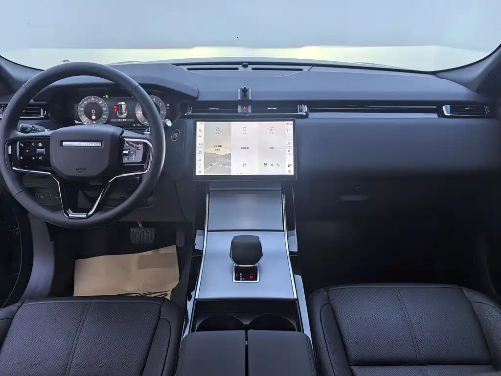 Land Rover Velar 2025 — фото 9
