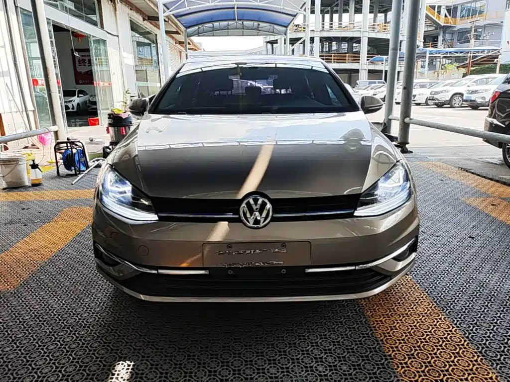 Volkswagen Golf 2020