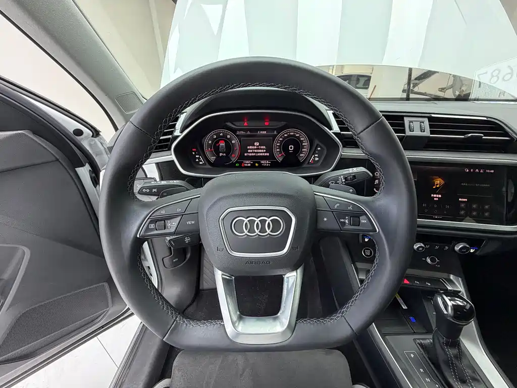 Audi Q3 2023 — фото 11
