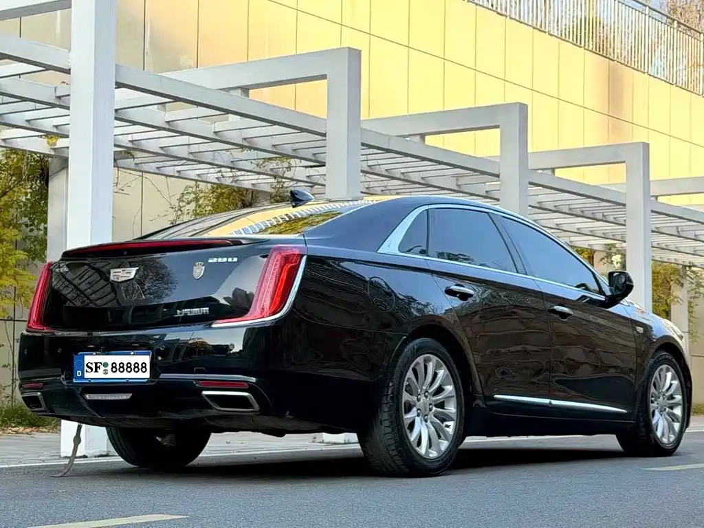 Cadillac XTS 2019 — фото 16