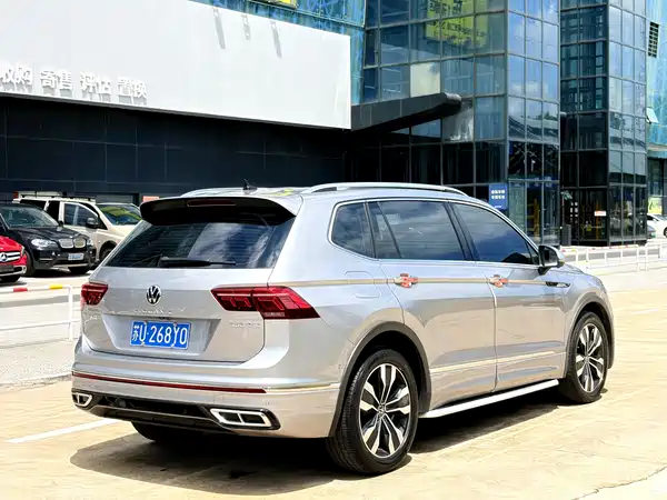 Volkswagen Tiguan L 2022