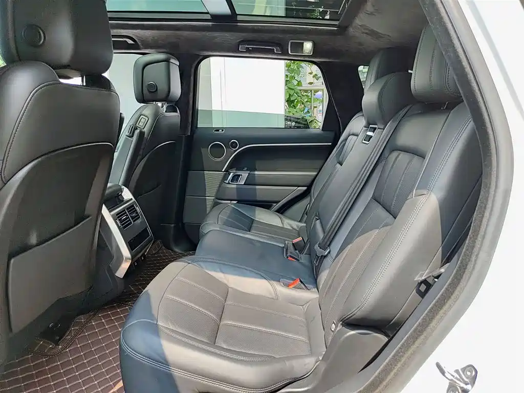 Land Rover Range Rover Sport 2019 — фото 8