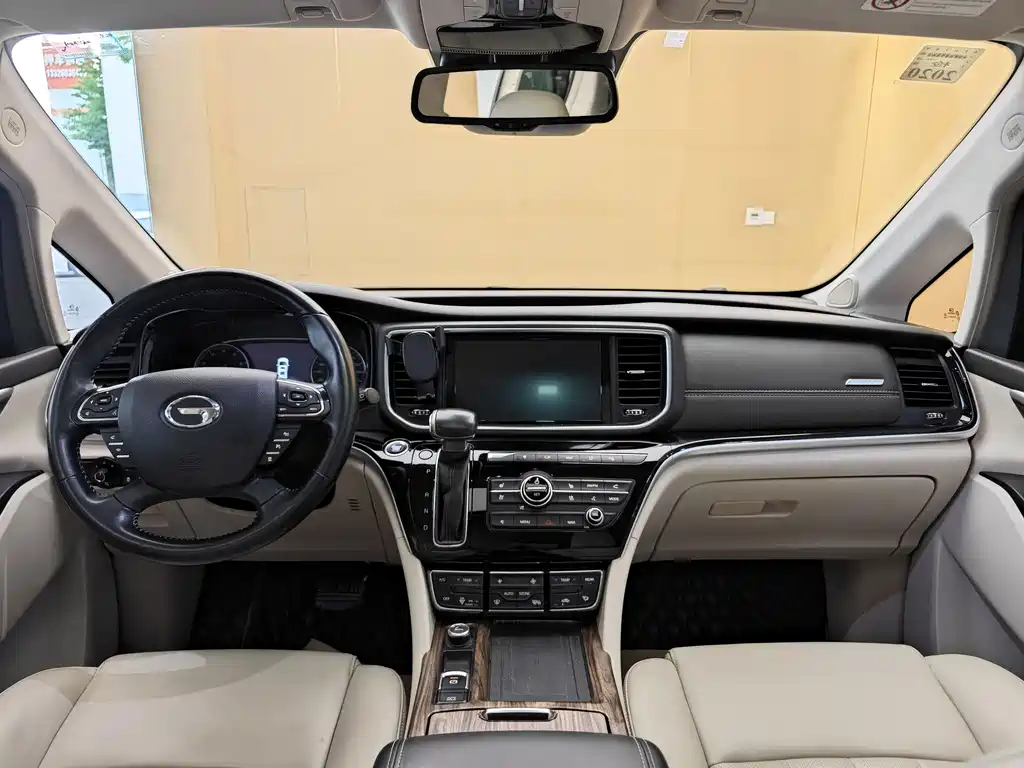 GAC Motor Trumpchi M8 2018 — фото 20