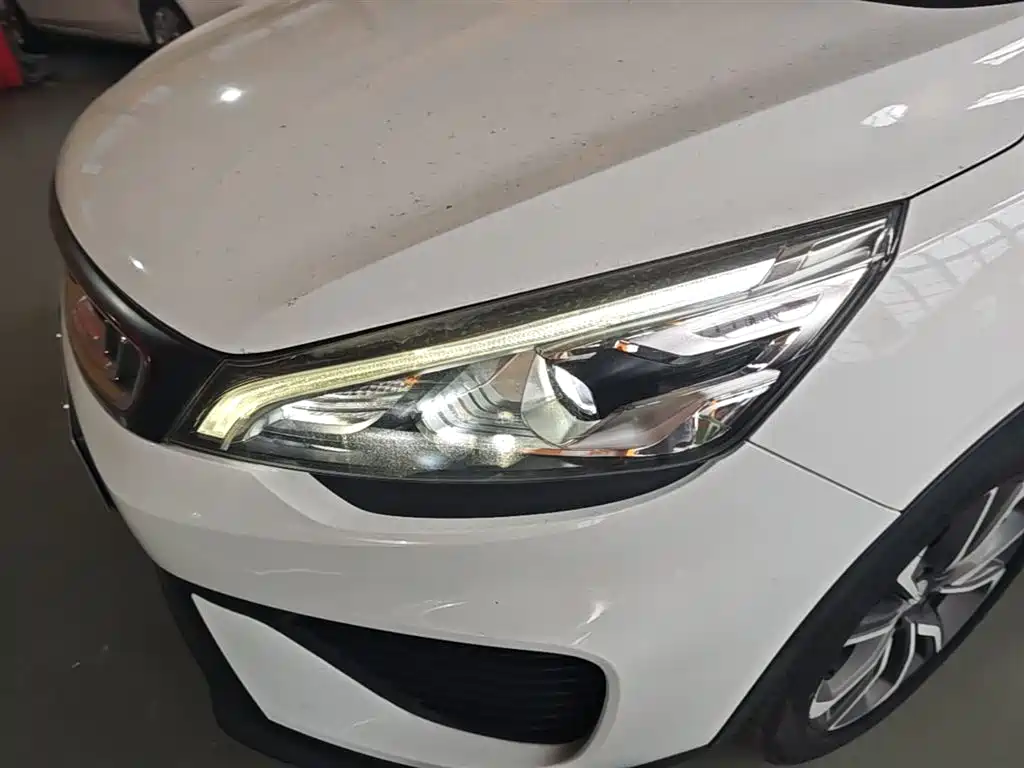 Geely Emgrand GS 2018 — фото 24