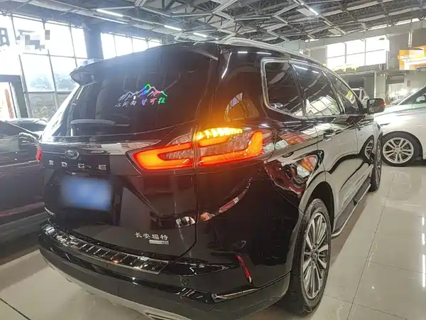 Ford Edge 2021