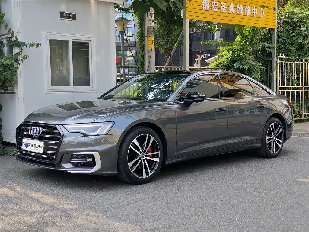 Audi A6L 2022