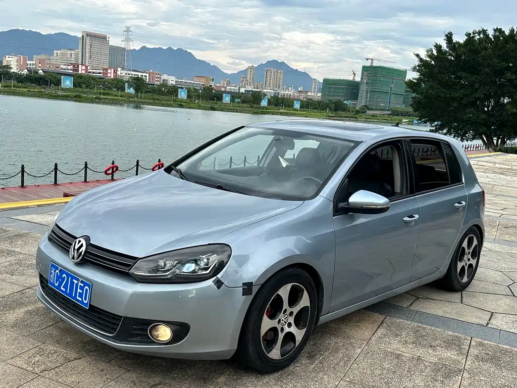 Volkswagen Golf 2010