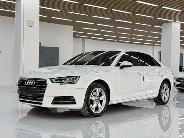 Audi A4L 2018