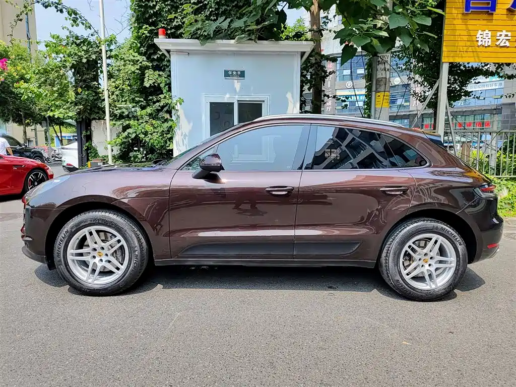 Porsche Macan 2020