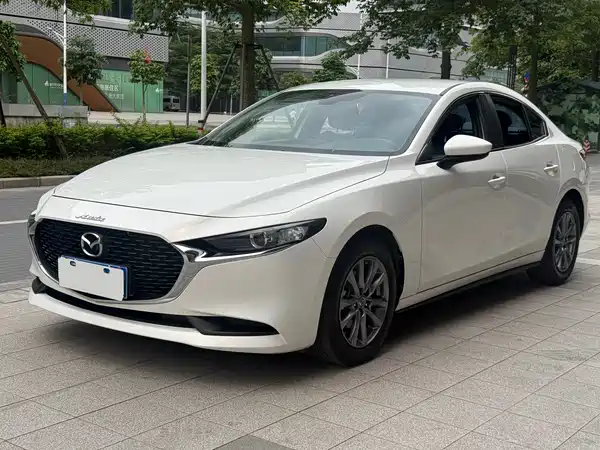 Mazda 3 Axela 2021