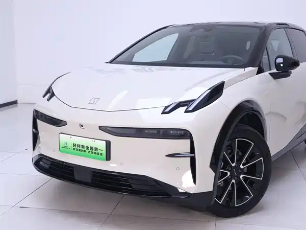 Zeekr X 2024