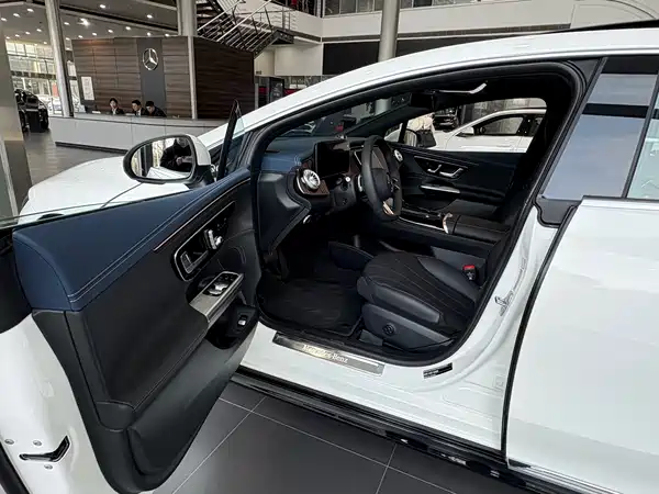 Mercedes-Benz EQE 2025