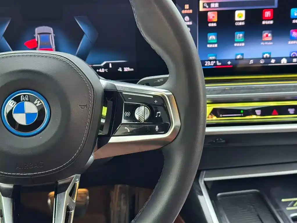 BMW i7 2025 — фото 16