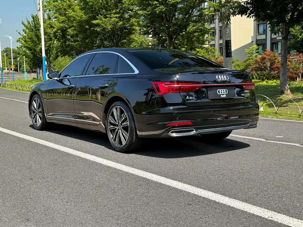Audi A6L 2022 — фото 6