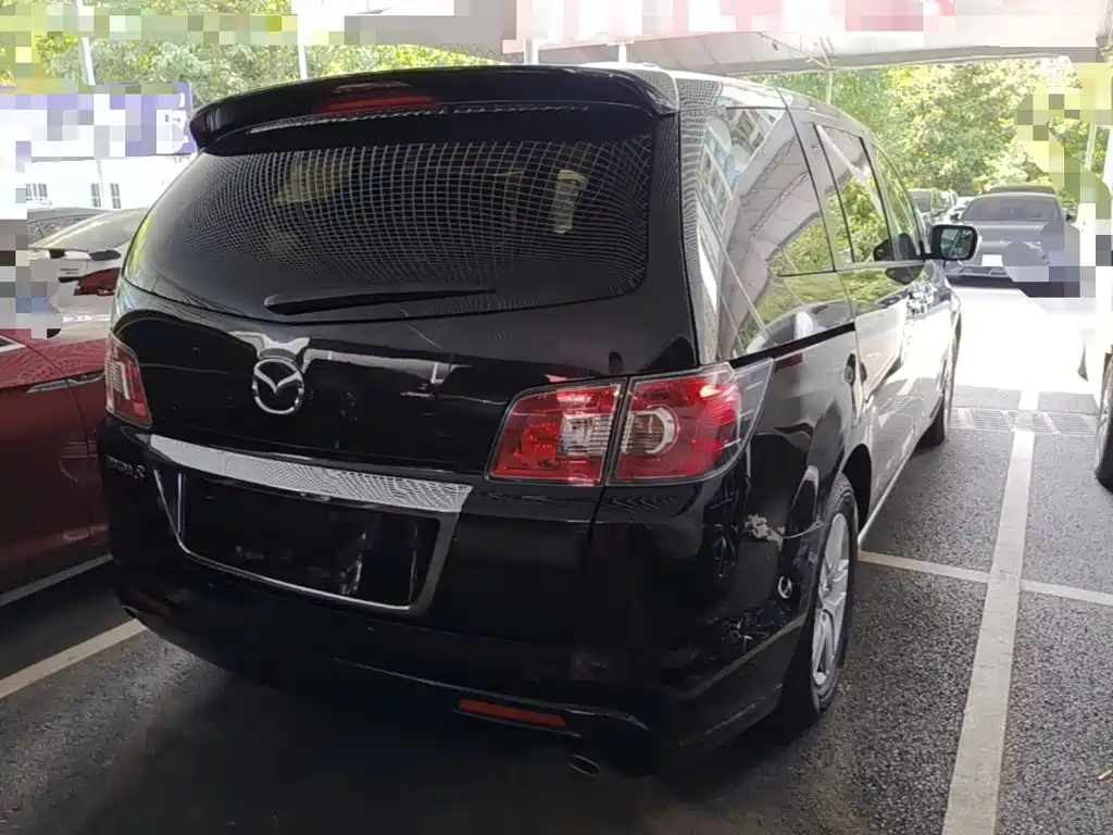 Mazda 8 2016