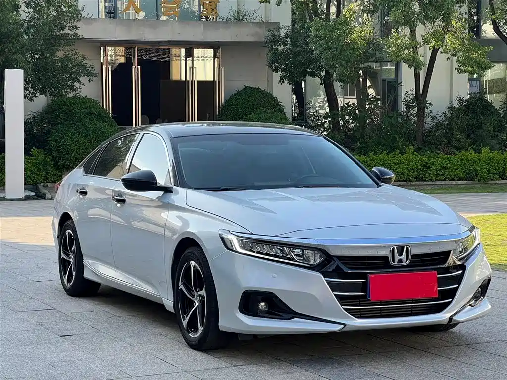 Honda Accord 2023 — фото 2