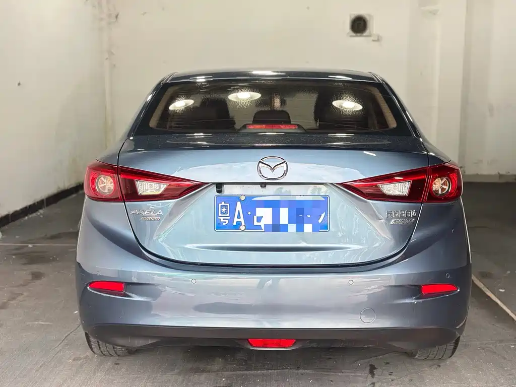 Mazda 3 Axela 2018
