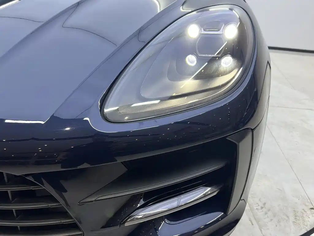 Porsche Macan 2019 — фото 20