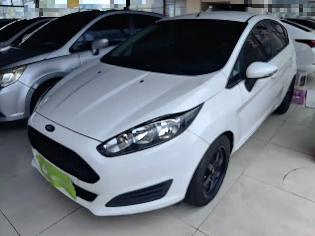 Ford Fiesta 2016 — фото 2