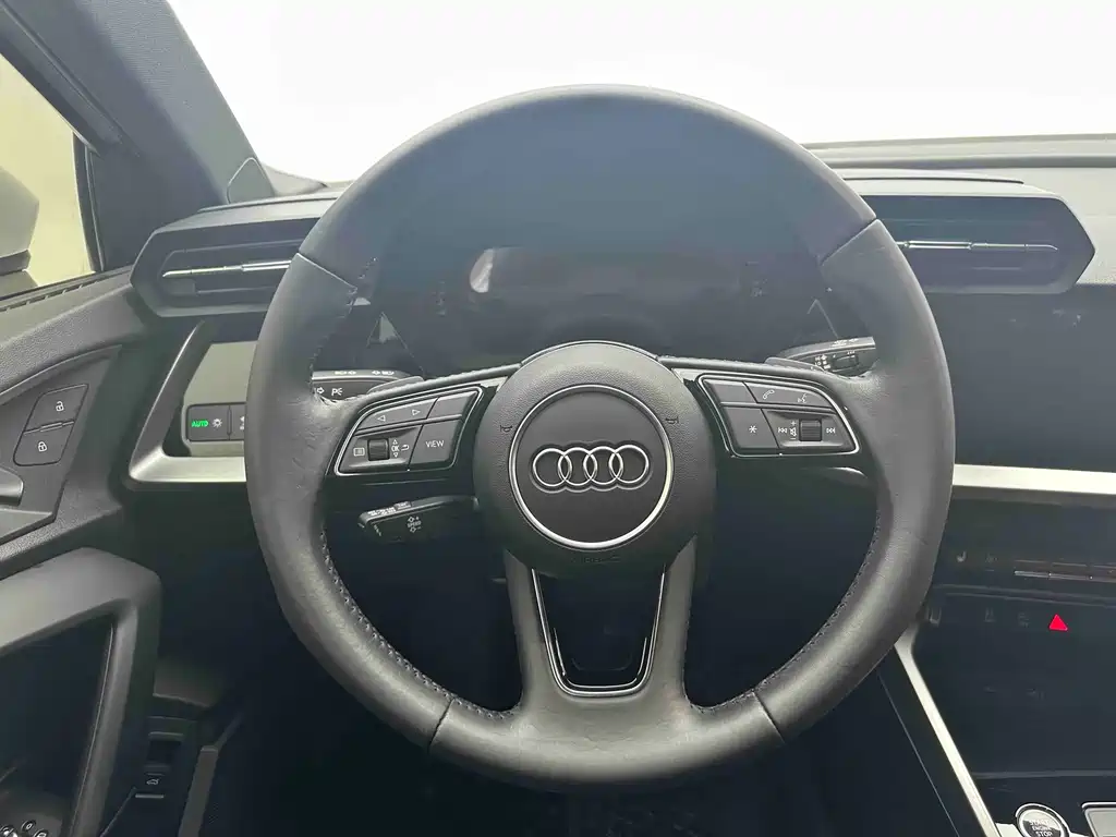 Audi A3 2022 — фото 15