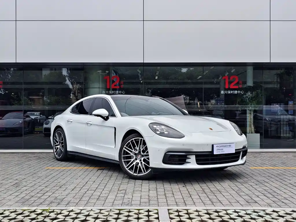 Porsche Panamera 2021 — фото 18