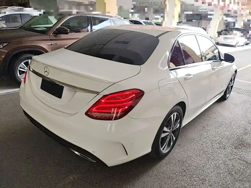 Mercedes-Benz C-Class 2017