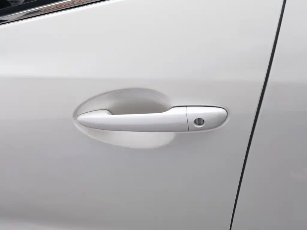 Mazda 3 Axela 2019 — фото 18