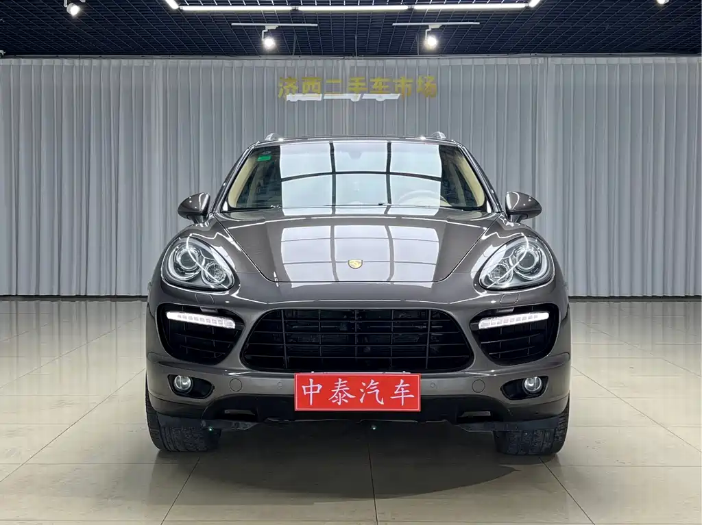 Porsche Cayenne 2014